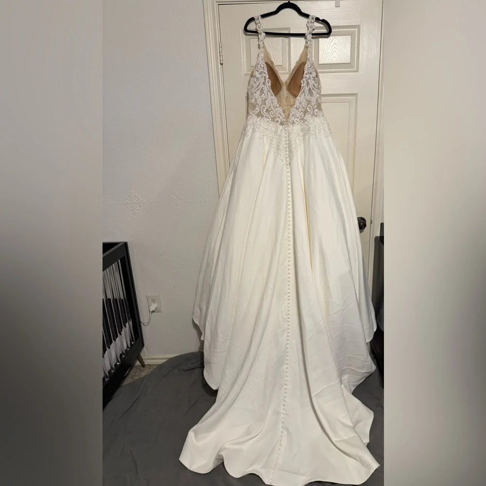 Morilee Style 5716 Petrova Wedding Dress - Picture 4 of 8